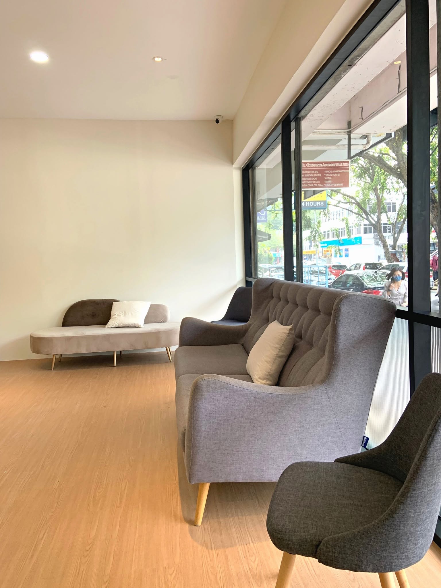 Waiting area at One Spine Chiropractic and Physiotherapy